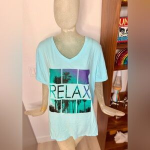 Tek Gear Women's Relax Graphic T-Shirt in Light Blue. Size 2XL